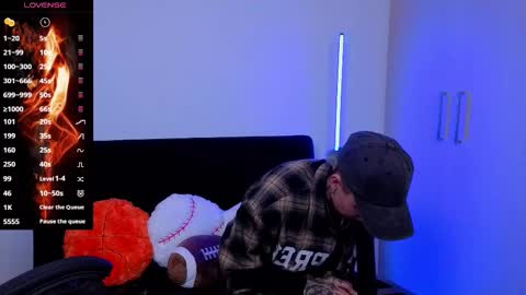 Laia online show from 11/22/25, 01:59