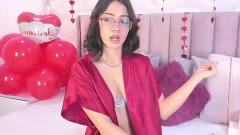 Snapshot of im_lily_ chatting on 02/14/26, 01:19 Lilyy online show from 02/14/26, 01:19
