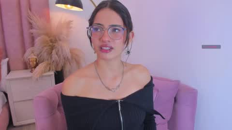 Snapshot of im_lily_ chatting on 03/24/26, 01:05 Lilyy online show from 03/24/26, 01:05