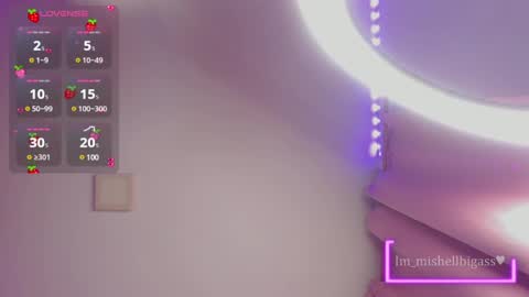 Snapshot of im_miabigass chatting on 12/09/24, 01:51 Mishell Martinez    INSTAGRAM im mishellbigass online show from 12/09/24, 01:51