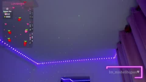 Snapshot of im_miabigass chatting on 01/18/25, 04:59 Mishell Martinez    INSTAGRAM im mishellbigass online show from 01/18/25, 04:59