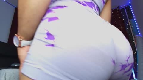Snapshot of im_miabigass chatting on 02/06/26, 05:01 Mishell Martinez INSTAGRAM im mishellbigass online show from 02/06/26, 05:01