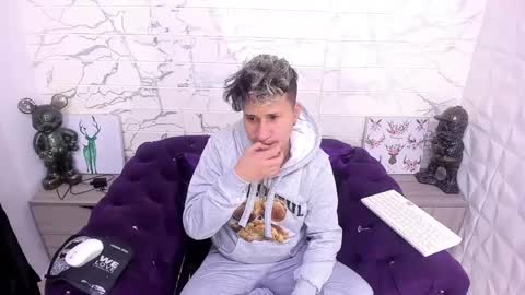 im_milan_rs online show from 01/22/25, 06:42