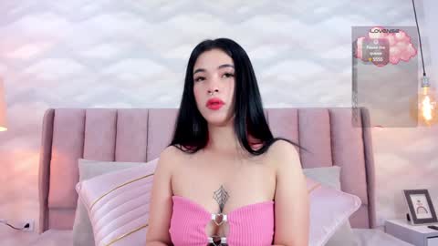 Nika online show from 01/06/25, 02:25
