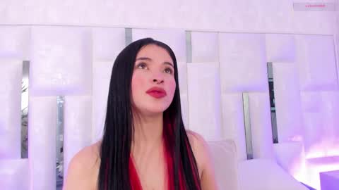 Snapshot of im_nika_ chatting on 11/28/25, 05:15 Nika online show from 11/28/25, 05:15