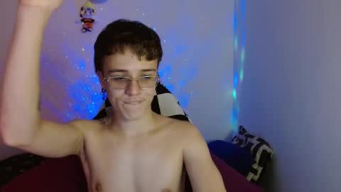 Snapshot of im_oliverpark chatting on 03/05/25, 01:42 Oliver P online show from 03/05/25, 01:42