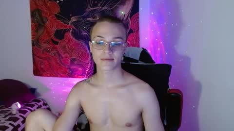 Snapshot of im_oliverpark chatting on 10/05/25, 11:02 Oliver P online show from 10/05/25, 11:02