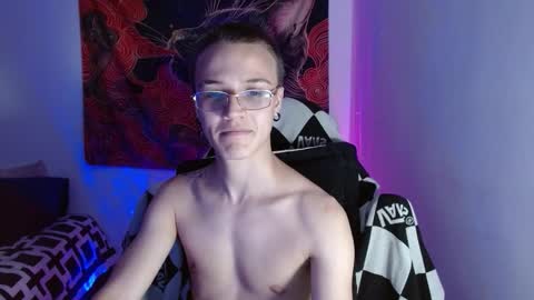 Snapshot of im_oliverpark chatting on 10/24/25, 11:56 Oliver P online show from 10/24/25, 11:56