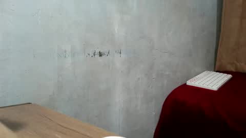 Snapshot of im_pussycat chatting on 11/27/25, 03:03 im_pussycat online show from 11/27/25, 03:03