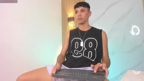 im_sebaslopez online show from 12/24/24, 05:13