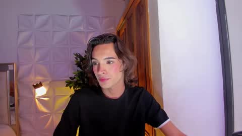 Snapshot of im_sebaslopez chatting on 11/27/25, 11:45 im_sebaslopez online show from 11/27/25, 11:45