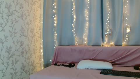 Carrie online show from 02/05/25, 03:02