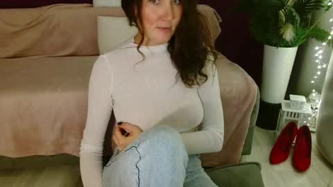 Carrie online show from 10/09/25, 02:48