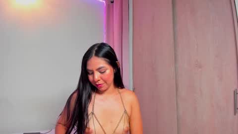 Snapshot of imdayaadams chatting on 02/21/25, 06:07 Dayana online show from 02/21/25, 06:07