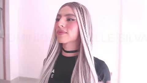     online show from 10/20/25, 01:44