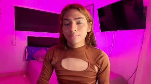 Snapshot of imgerver chatting on 11/28/25, 01:03 GERVE online show from 11/28/25, 01:03