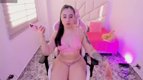 Snapshot of imhanna3 chatting on 10/15/25, 12:16  independient model online show from 10/15/25, 12:16