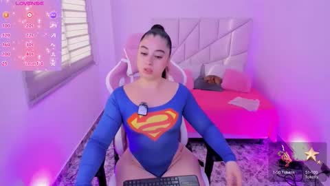 Snapshot of imhanna3 chatting on 10/20/25, 12:05  independient model online show from 10/20/25, 12:05