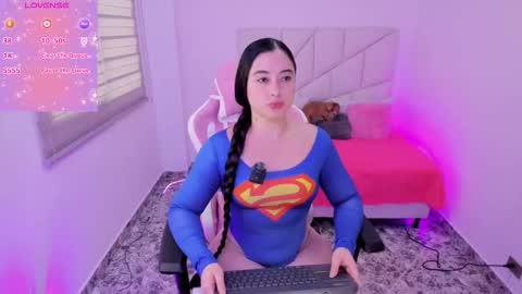  independient model online show from 11/19/25, 11:43