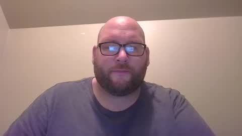 Tom online show from 11/29/25, 06:27