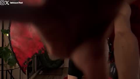 Snapshot of imkawaiiboi chatting on 10/28/25, 10:45 sasha hethey online show from 10/28/25, 10:45