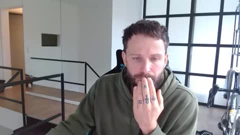 Snapshot of immumu chatting on 11/17/25, 08:20 immumu online show from 11/17/25, 08:20