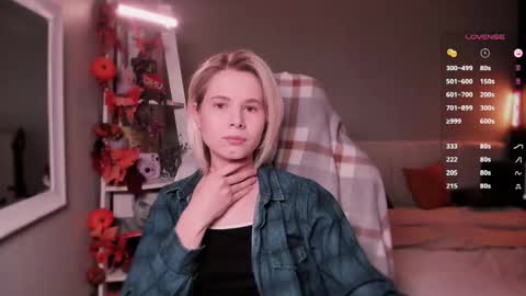 Mia online show from 11/09/25, 10:13