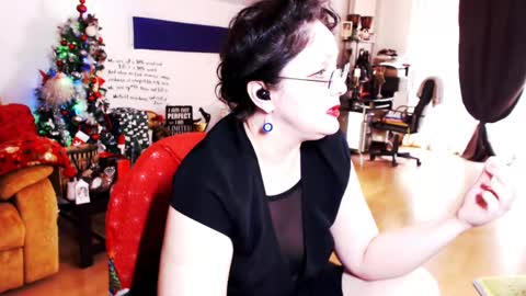 Empress online show from 01/07/25, 11:48
