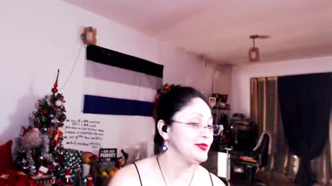 Empress online show from 01/11/25, 10:07