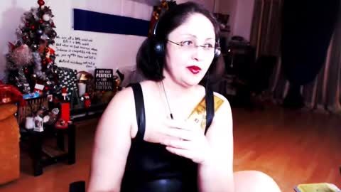 Empress online show from 02/06/25, 04:31