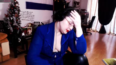 Empress online show from 02/18/25, 02:38