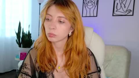 Snapshot of imsiennabellucci chatting on 10/03/25, 09:23 Sienna online show from 10/03/25, 09:23