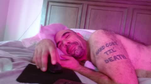 Snapshot of imthatfnguy chatting on 12/29/24, 02:21 I use to be imeverythingandnothing online show from 12/29/24, 02:21