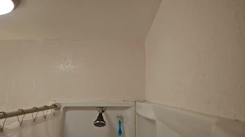 imthomas_ online show from 10/03/25, 12:29