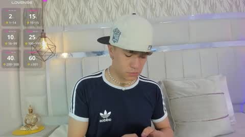 Snapshot of imxjoel chatting on 10/05/25, 04:11 Joel online show from 10/05/25, 04:11