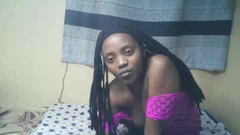 Snapshot of imyour_girl chatting on 11/01/25, 01:18 Im sonny online show from 11/01/25, 01:18