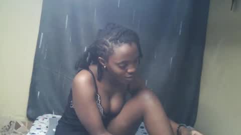 Snapshot of imyour_girl chatting on 11/20/25, 07:35 Im sonny online show from 11/20/25, 07:35