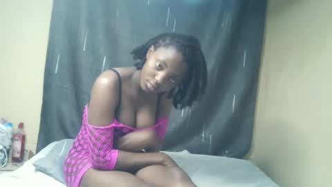 Snapshot of imyour_girl chatting on 11/26/25, 08:15 Im sonny online show from 11/26/25, 08:15