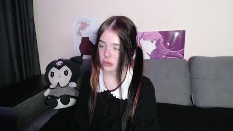 Snapshot of in_the_void chatting on 06/07/26, 10:24 Alice online show from 06/07/26, 10:24
