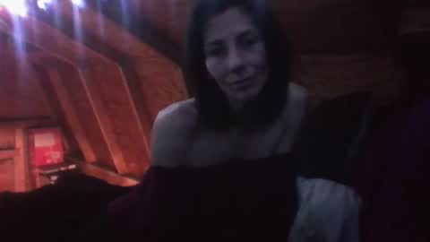 in_this_moment_ online show from 12/17/25, 01:28