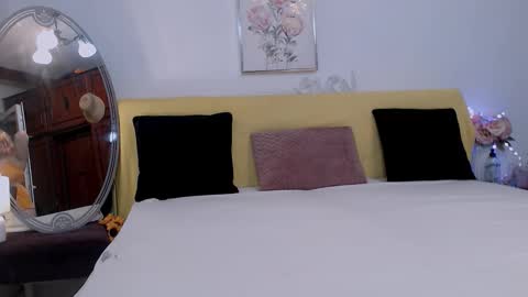 Snapshot of ina_pearl chatting on 12/03/25, 10:41 Ina online show from 12/03/25, 10:41