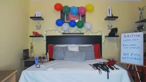 inannalove online show from 12/12/24, 01:49