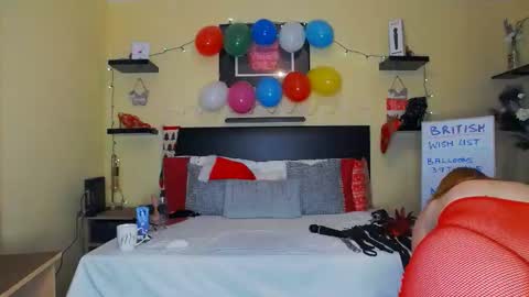 inannalove online show from 12/19/24, 11:25