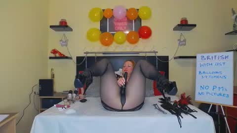 inannalove online show from 03/10/25, 01:43