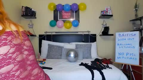 Snapshot of inannalove chatting on 11/08/25, 10:15 inannalove online show from 11/08/25, 10:15