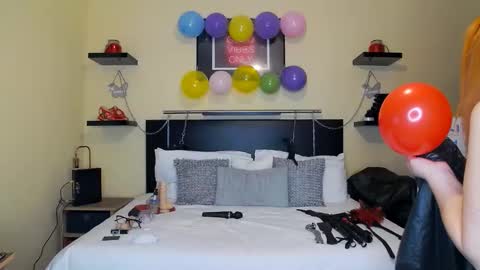 Snapshot of inannalove chatting on 11/13/25, 08:08 inannalove online show from 11/13/25, 08:08