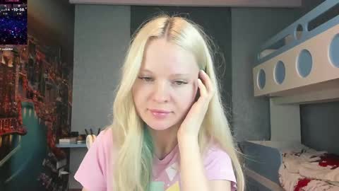 Snapshot of incredible__shell_ chatting on 06/06/26, 05:50 Masha online show from 06/06/26, 05:50