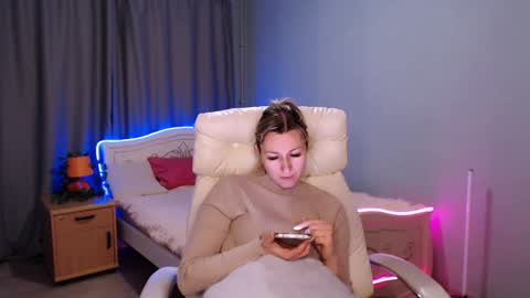 incredible_ariela online show from 12/11/24, 03:15