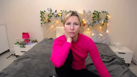 incredible_ariela online show from 02/21/25, 01:00