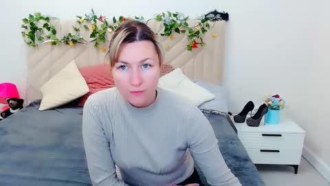 incredible_ariela online show from 02/22/26, 10:36